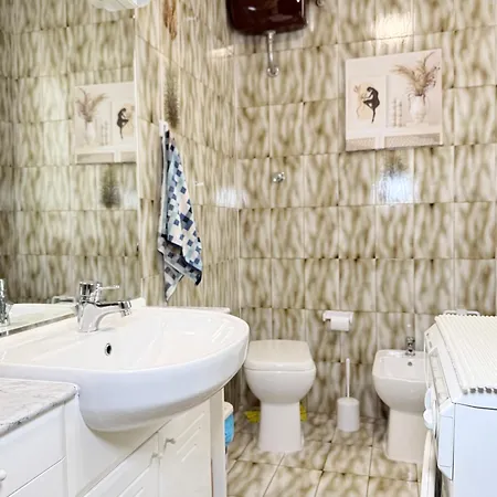Se263 - Montemarciano, Comodo Trilocale Con Aria Condizionata Apartamento *